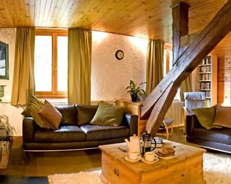 白色木屋 度假居